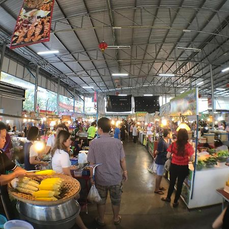 28 Place Bangkok Ngoại thất bức ảnh