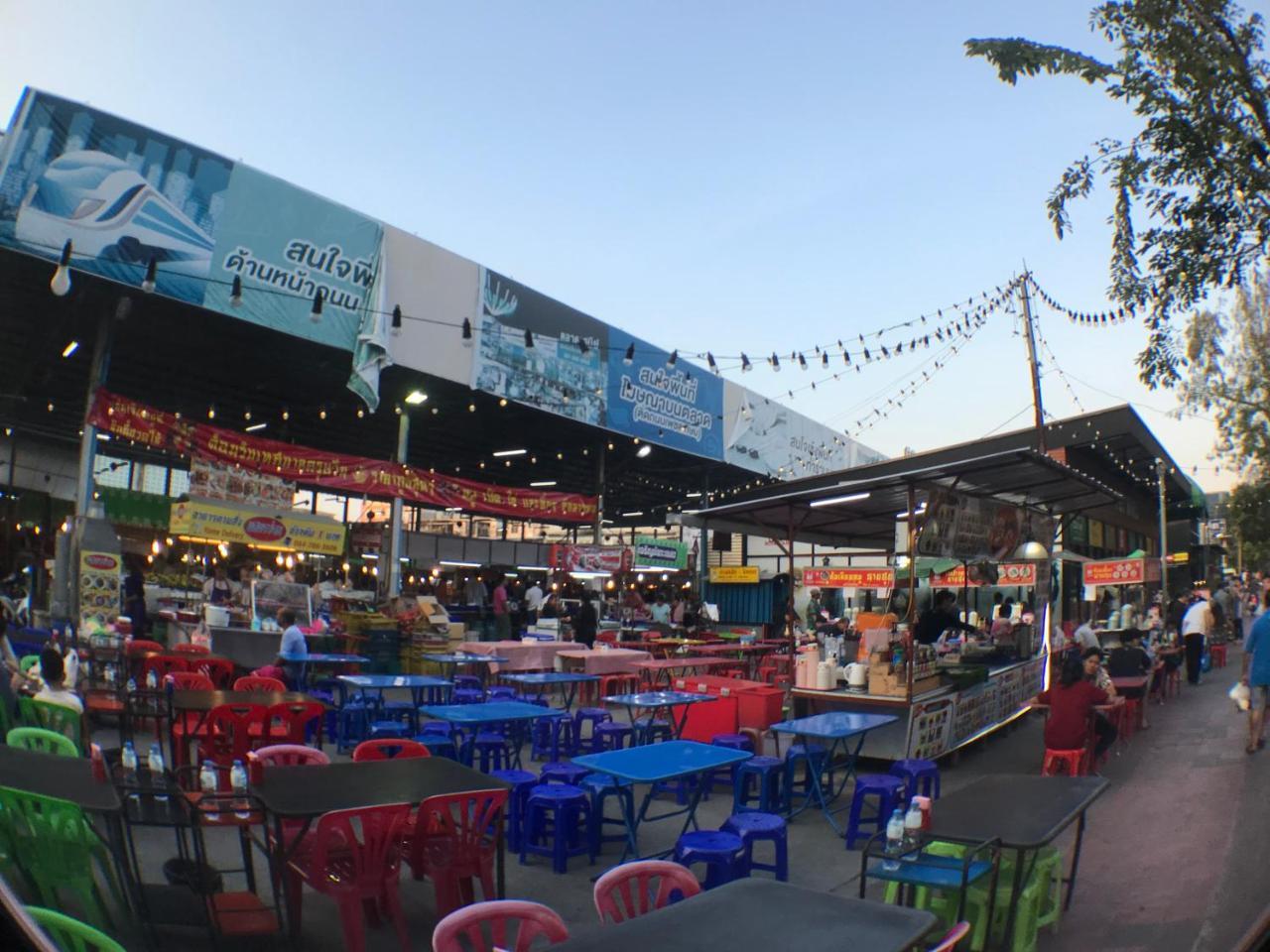 28 Place Bangkok Ngoại thất bức ảnh